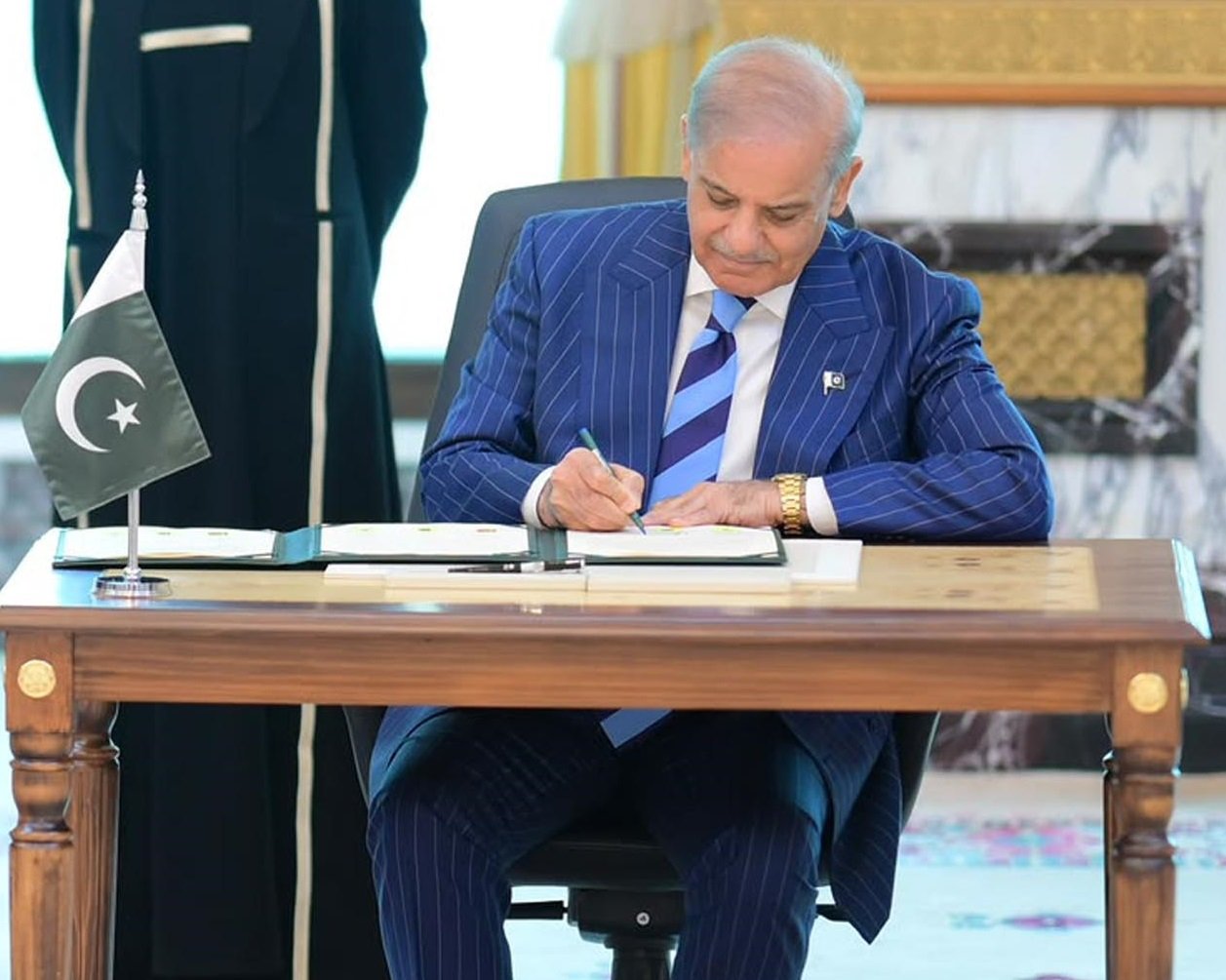 PM invites opposition leader for dialogue on CEC appointment